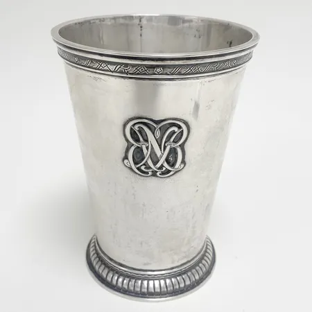 Pokal höjd ca 13,5cm, Ø9,8cm, Råströms, gravyr, 830/1000 silver Vikt: 336,4g Vikt: 336,4 g