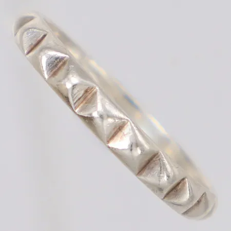Ring stl:18, bredd 2,5mm, 925/1000 silver Vikt: 1,5 g