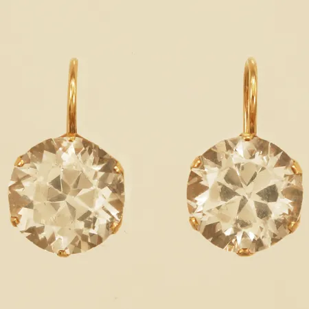Örhängen med vita stenar längd 18,2mm 10,5mm 14K Vikt: 3,2 g