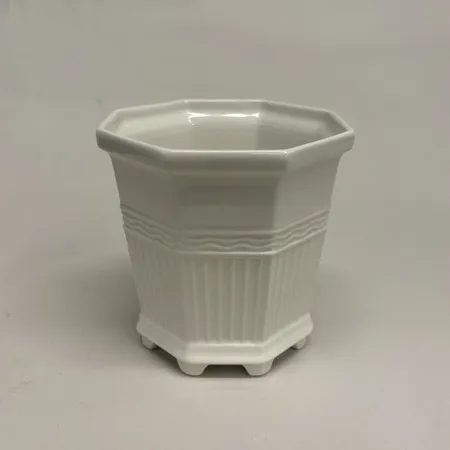 Ytterfoder Waldemarsudde nr 1, Ø13 cm, höjd 13cm, design Prins Eugen år 1915, Gustafsberg Skickas med paket.