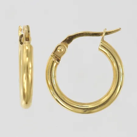 Ett par örhängen creoler Ø15mm bredd 2mm 18K Vikt: 1 g