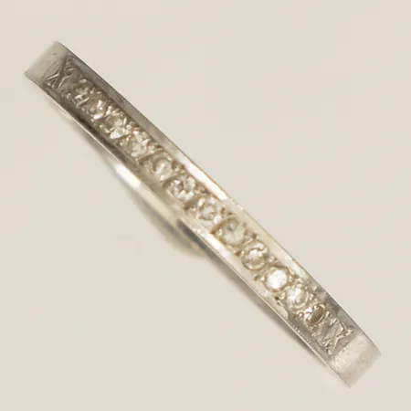 Ring med diamanter 12xca0,005ct stl:18 bredd 2,2mm vitguld 18K Vikt: 3 g