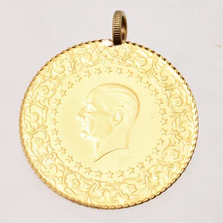 Hänge, mynt Ataturk, ca Ø30mm, 2019, med ögla i oädel metall, 21K, 7,16g.