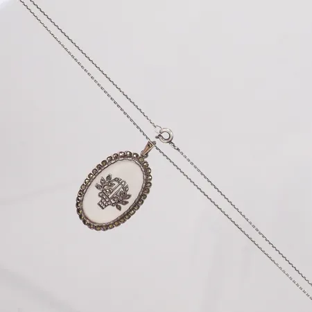 Collier längd 44cm, hänge med markasiter längd 4,2cm, bredd 22,1mm, silver 835/1000 Vikt: 7,2 g