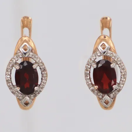Örhängen med röda stenar och diamanter 36x ca 0,005ct, längd 12,5mm, bredd 7,4mm, 14K  Vikt: 1,7 g