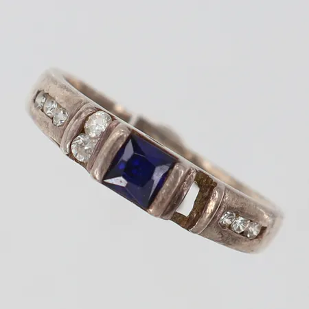 Ring med stenar defekt silver 925/1000 Vikt: 2,5 g