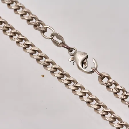 Kedja Pansar, längd ca 48cm, bredd ca 4mm, trasigt lås, silver 925/1000, 19,12g.