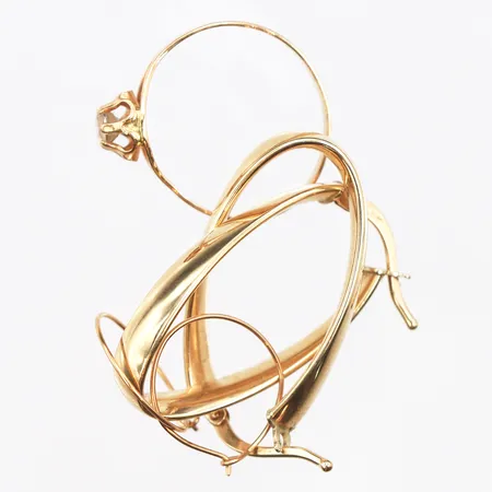Diverse guld, defekter, 18K Vikt: 3,2 g