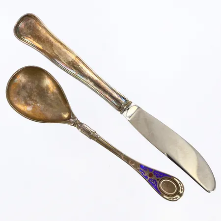 2 Bestick sked med emalj, kniv, längd 18,3cm, 14,5cm, bruttovikt: 80,5gram, 830-925/1000 Silver Vikt: 0 g