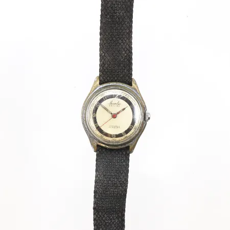 Herrur Atlantic Kapitän, stål, manuell, 33mm, boettnr: 319379 481, repigt plexiglas, sliten boett, tygband ej original, inga tillbehör.