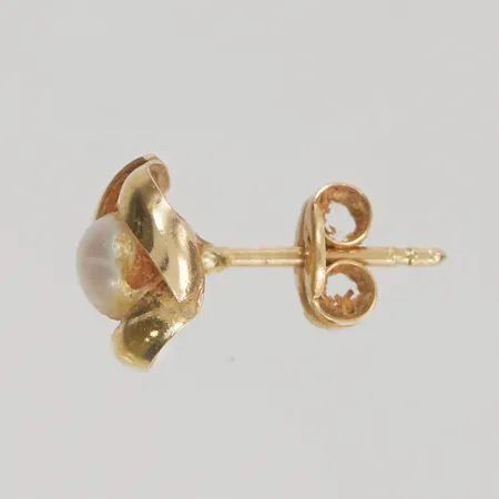 Örhänge 7mm udda med pärla, 18K 0,5g.