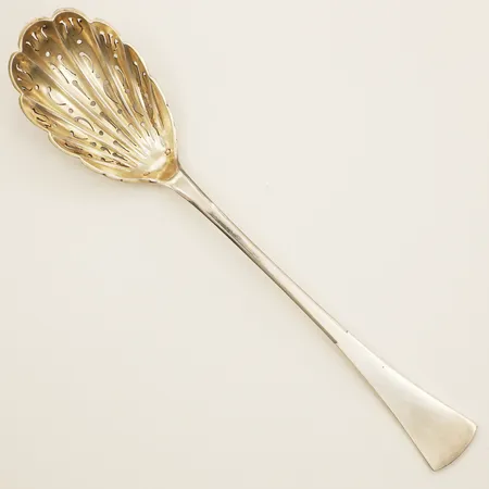 Sockerströare 24cm med monogramgravyr silver Vikt: 93,1 g