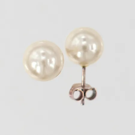 Ett par örhängen med imitationspärlor Ø9,5mm Silver 925/1000. Vikt: 1,8 g