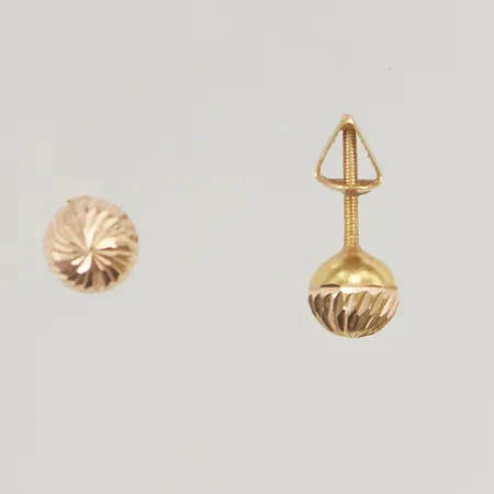 Örhängen 5mm 14K 1,0g Vikt: 1 g