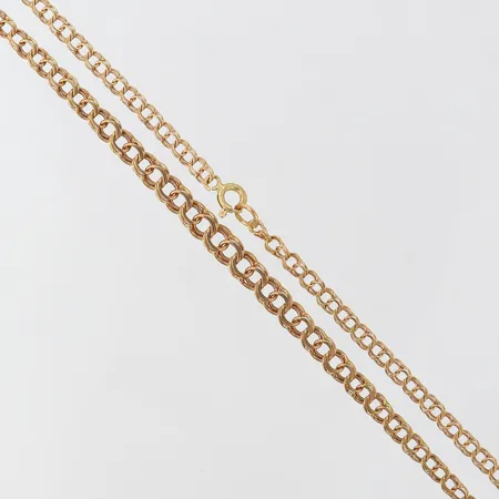 Collier doserad Bismarck längd 45cm bredd ca 3-5mm, något defekt vid lås 18K Vikt: 7,5 g
