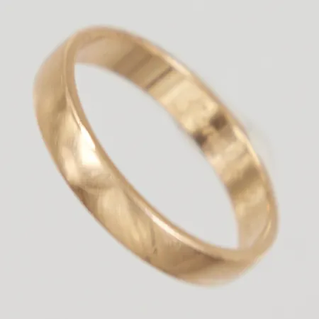 Ring stl 20 bredd 4,1mm, gravyr, Schalin 18K Vikt: 5,2 g