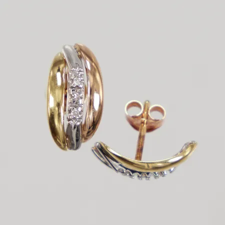 Ett par örhängen Tricolore med diamanter 6x ca 0,005ct ca 7x13mm, ena stopp oädel metall, 18K Vikt: 1,3 g