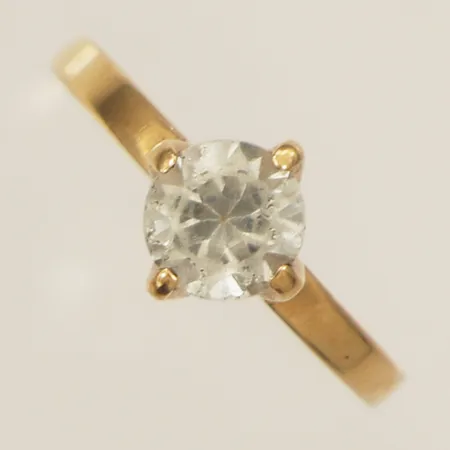 Ring med vit sten stl:17 bredd 7,9mm 18K Vikt: 2,7 g