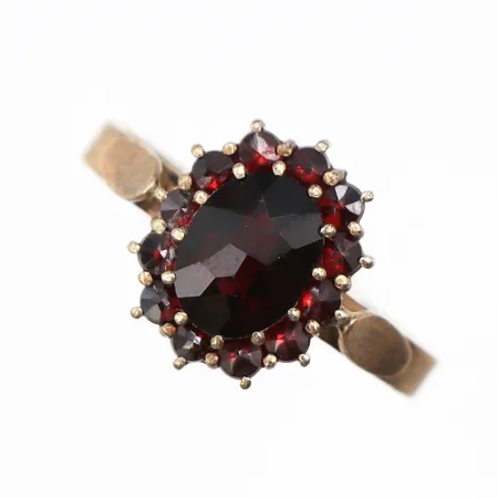 Ring med granater, Stl:18½, bredd: 2,4-13,1mm, 830/1000 silver Vikt: 2,8 g