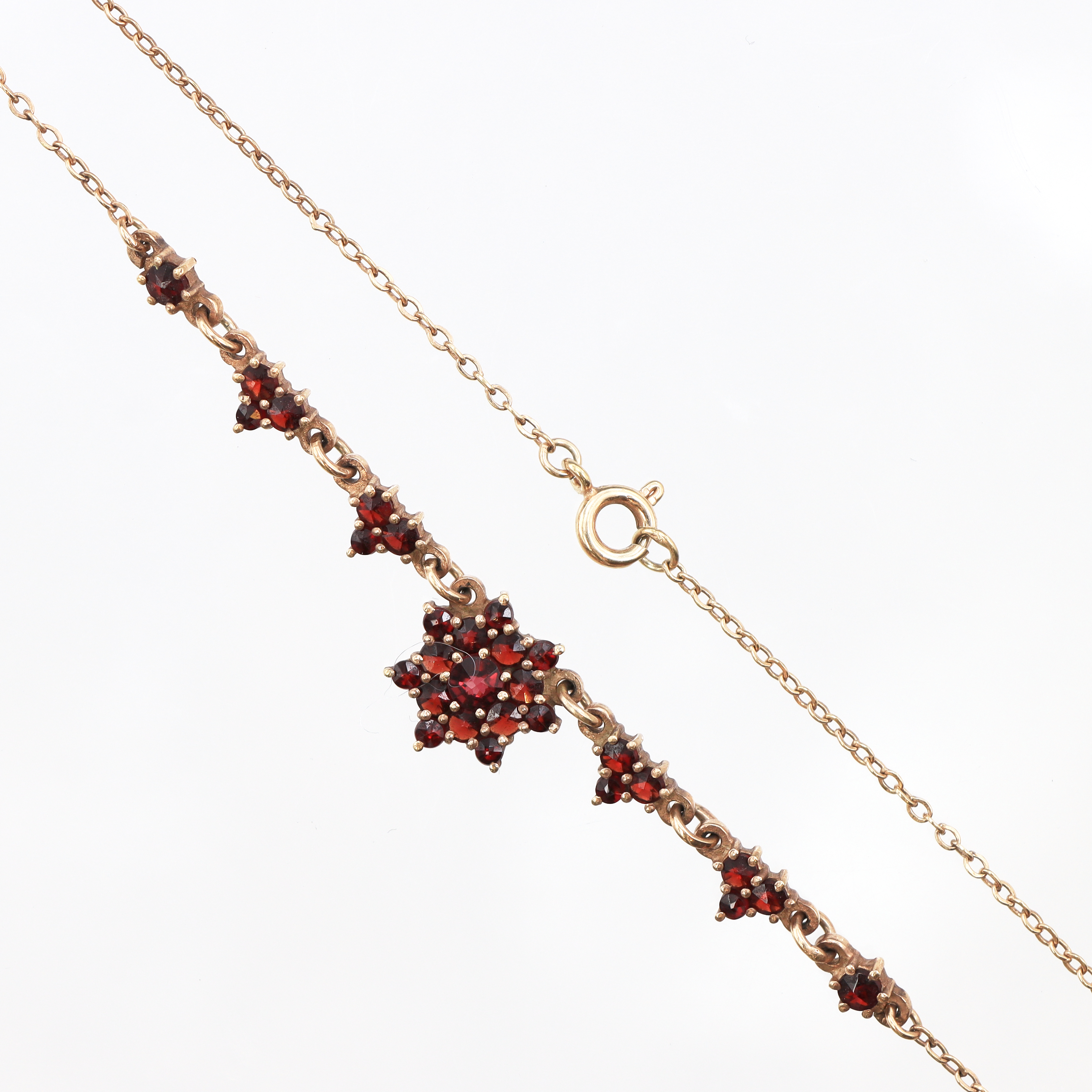 Collier med granater, 45cm, bredd: 1,1mm, gulmetall