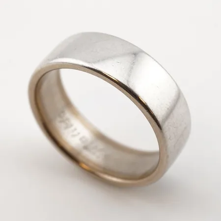 Ring vitguld, stl: 19,5, 18k Vikt: 11,4 g