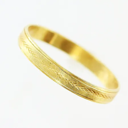 Ring slät stl:18½ bredd 3mm, gravyr, 18K Vikt: 1,6 g