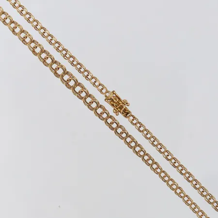 Kedja Bismarck doserad längd 43,5cm bredd 3-4,6mm 18K. Vikt: 8 g