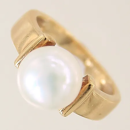Ring med odlad pärla stl:17½ bredd 1,3-10mm 14K Vikt: 5,9 g