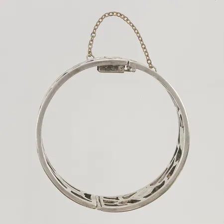 Armring 6cm bredd:20mm öppningsbar, gröna detaljer, silver s925/1000 49,8g.