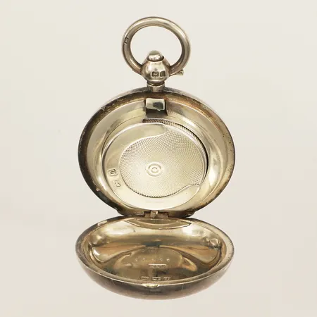 Myntfodral Ø34mm boett-nr:26866 höjd ca 14mm brittiska stämplar Birmingham England tillverkad av Aaron Lufkin Dennison The Dennison Watch Case Company ca år 1876 925/1000 silver Vikt: 24,5 g