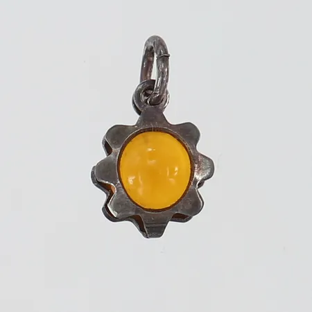 Hänge med orange sten 10x6,5mm ink ögla Silver 925/1000. Vikt: 0,4 g