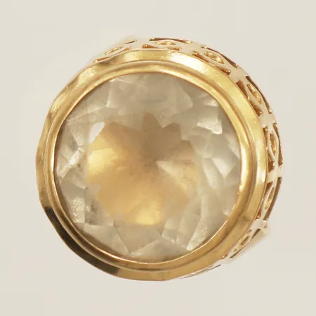 Ring med vit sten stl:16 bredd:4,5mm 18K bruttovikt 6,4g Vikt: 6,4 g