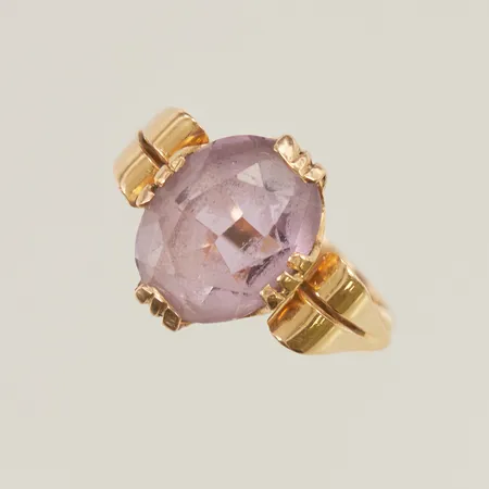 Ring stl17¾ bredd:3,5-14mm med sten 18K 5,9g.
