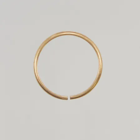 Ring avklippt graverad 20K 4,0g.