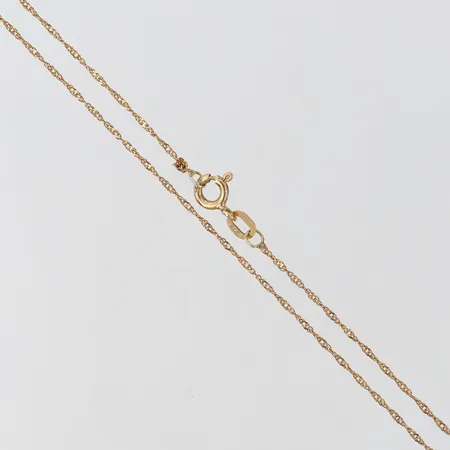 Kedja Singapore längd 47cm bredd 0,8mm knut 9K. Vikt: 0,9 g