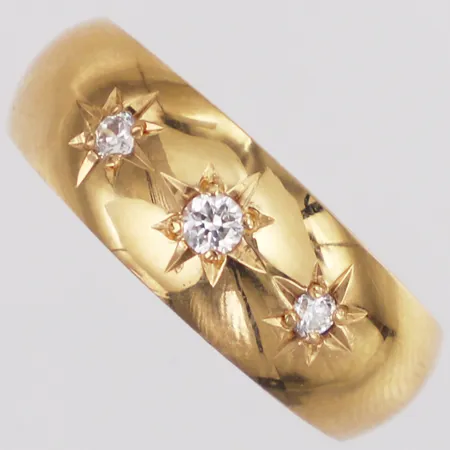 Ring med vita stenar stl:18 GFAB 18K Vikt: 2,1 g