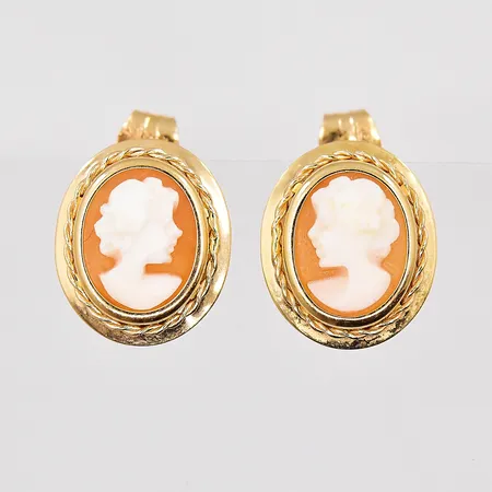 Ett par örhängen Camé, 13x11, 18K Vikt: 2 g