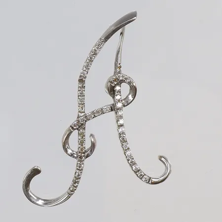 Hänge A med vita stenar, 50x35mm, vitguld 18K, saknar sten, bruttovikt 5,4g Vikt: 5,4 g