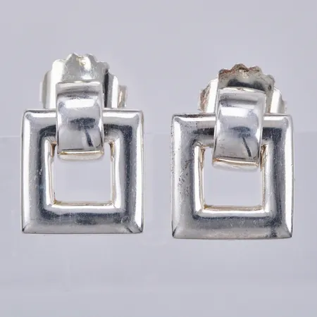 Ett par örhängen Thomas Sabo, längd ca 12mm, bredd ca 14mm, 925/1000 silver Vikt: 10,9 g