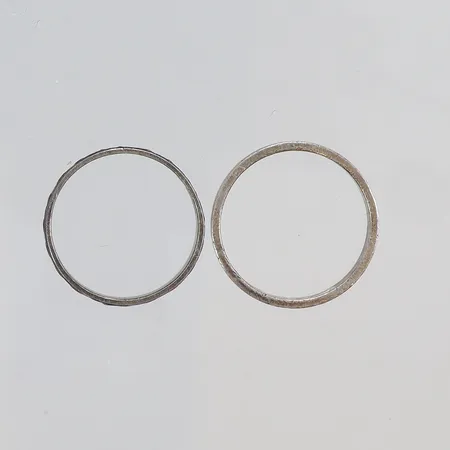 Ringar, slitna, silver 830/1000 Vikt: 4,8 g