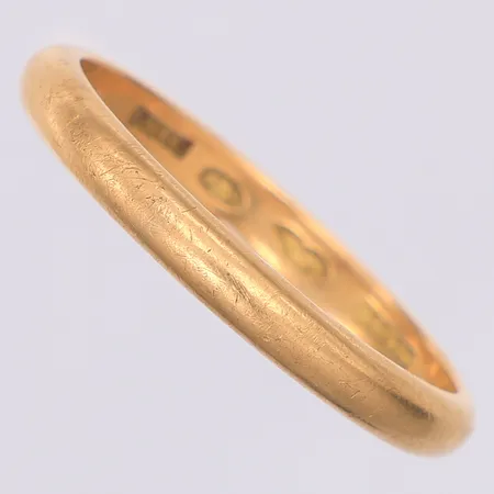 Ring slät stl 21, gravyr, 18K Vikt: 4,8 g