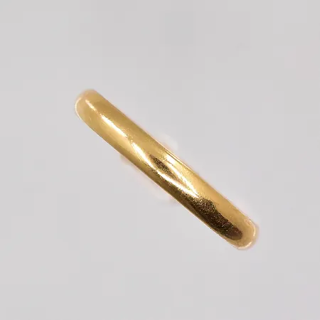 Ring stl 16, bredd 2,5mm, gravyr, 18K Vikt: 1,8 g