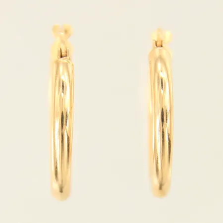 Ett par örhängen, 22x3mm, 18K Vikt: 2,5 g