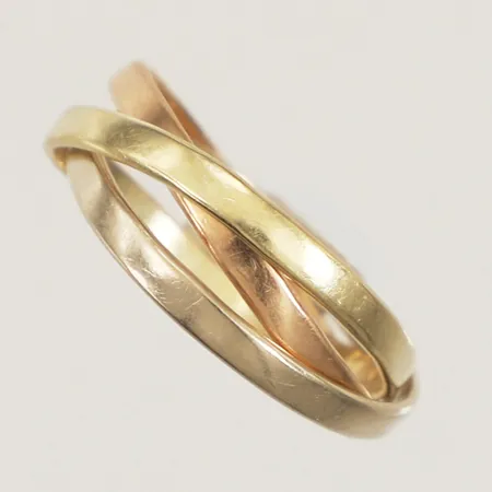 Ring tredelad, stl 17, bredd 2,2mm vardera, Guldfynd, trefärgad, 18K  Vikt: 3,7 g