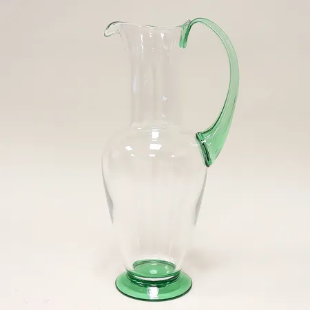 Karaff Nobel Gunnar Cyrén, Orrefors, 100cl, etsad stämpel samt etikettmärkt, höjd 29cm, i kartong. Skickas med postpaket.