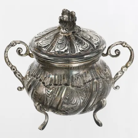 Sockerskål med lock förgylld insida, höjd 90mm, silver 835/1000 Vikt: 121,7 g