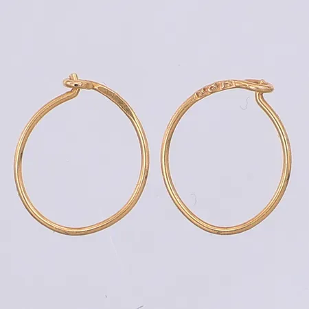 Ett par örhängen 8mm, 18K Vikt: 0,1 g