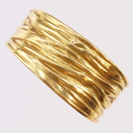 Ring, stl 19, bredd ca 4-9,5 mm, repig, 18K Vikt: 2,1 g