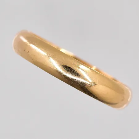 Ring stl 21¼ bredd 4,3mm, gravyr, 18K Vikt: 4,4 g