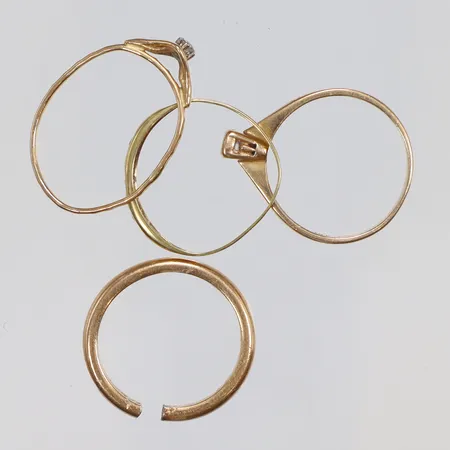 Diverse guld, defekt 18K Vikt: 7,6 g